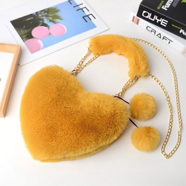 Fashion plush heart-shaped handbag for women, can be worn cross-body or in hand, peach heart coin purse