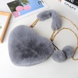 Fashion plush heart-shaped handbag for women, can be worn cross-body or in hand, peach heart coin purse