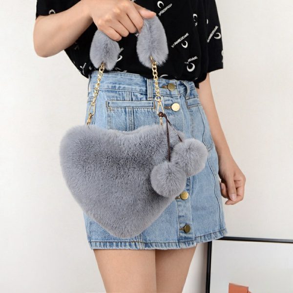 Fashion plush heart-shaped handbag for women, can be worn cross-body or in hand, peach heart coin purse