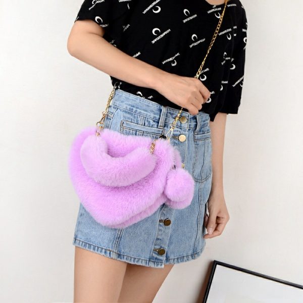 Fashion plush heart-shaped handbag for women, can be worn cross-body or in hand, peach heart coin purse