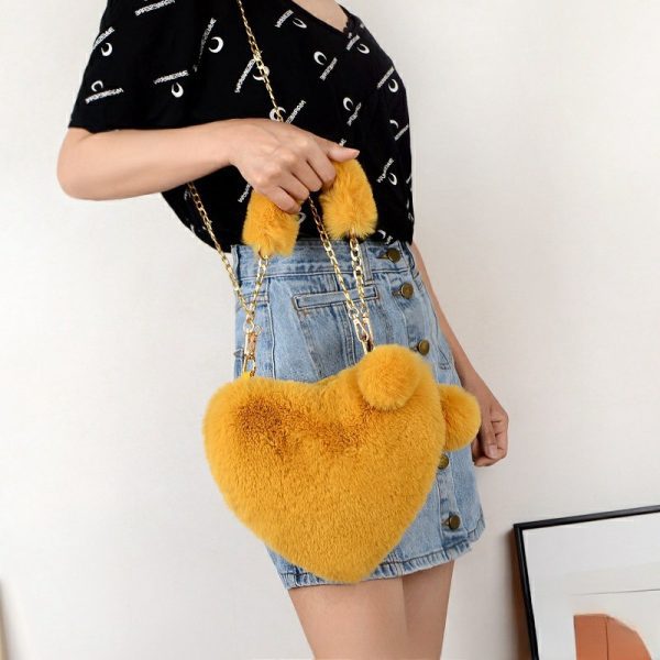 Fashion plush heart-shaped handbag for women, can be worn cross-body or in hand, peach heart coin purse