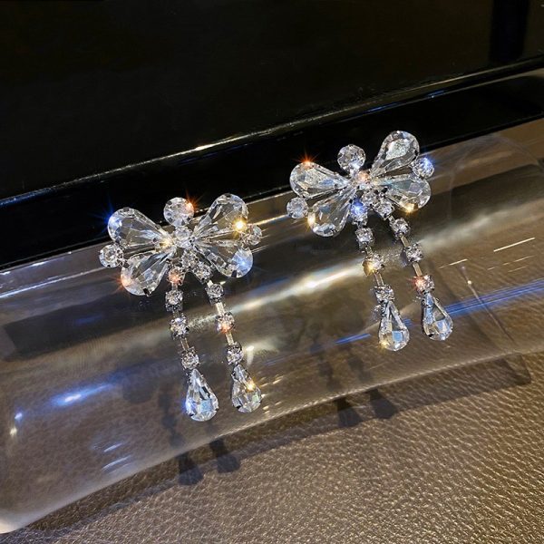 Butterfly necklace earrings artificial crystal diamond bow necklace short tassel earrings high-end collar accessories