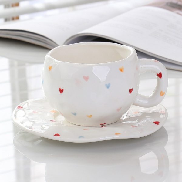 Handmade creative ceramic cup and saucer set Irregular hand-painted love cute mug flower water cup capacity 300ml high temperature firing 34 patterns can be chosen for coffee, tea, cocoa, a variety of hot and cold drinks Free cat claw spoon and cat claw colander
