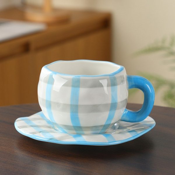 Handmade creative ceramic cup and saucer set Irregular hand-painted love cute mug flower water cup capacity 300ml high temperature firing 34 patterns can be chosen for coffee, tea, cocoa, a variety of hot and cold drinks Free cat claw spoon and cat claw colander