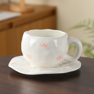 Handmade creative ceramic cup and saucer set Irregular hand-painted love cute mug flower water cup capacity 300ml high temperature firing 34 patterns can be chosen for coffee, tea, cocoa, a variety of hot and cold drinks Free cat claw spoon and cat claw colander
