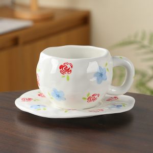Handmade creative ceramic cup and saucer set Irregular hand-painted love cute mug flower water cup capacity 300ml high temperature firing 34 patterns can be chosen for coffee, tea, cocoa, a variety of hot and cold drinks Free cat claw spoon and cat claw colander