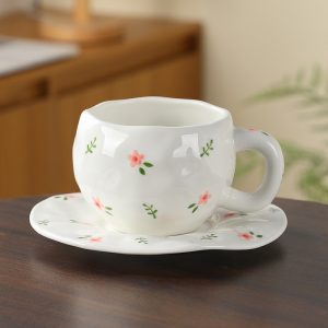 Handmade creative ceramic cup and saucer set Irregular hand-painted love cute mug flower water cup capacity 300ml high temperature firing 34 patterns can be chosen for coffee, tea, cocoa, a variety of hot and cold drinks Free cat claw spoon and cat claw colander