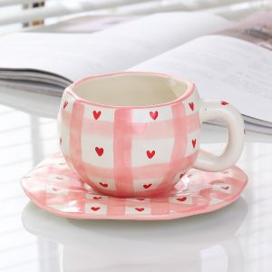 Handmade creative ceramic cup and saucer set Irregular hand-painted love cute mug flower water cup capacity 300ml high temperature firing 34 patterns can be chosen for coffee, tea, cocoa, a variety of hot and cold drinks Free cat claw spoon and cat claw colander